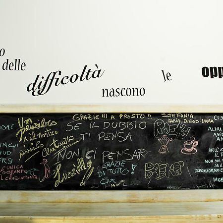 Guest Art Roma Acomodação com café da manhã Exterior foto